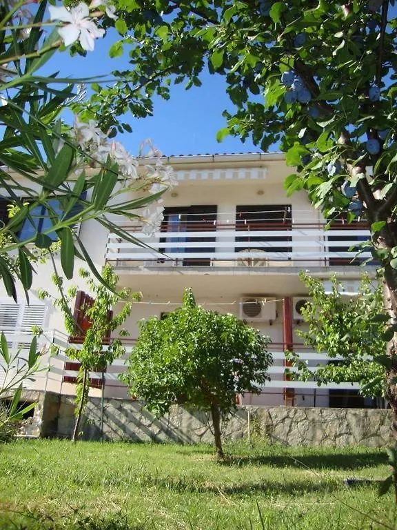 Apartment Cres 4249-2
